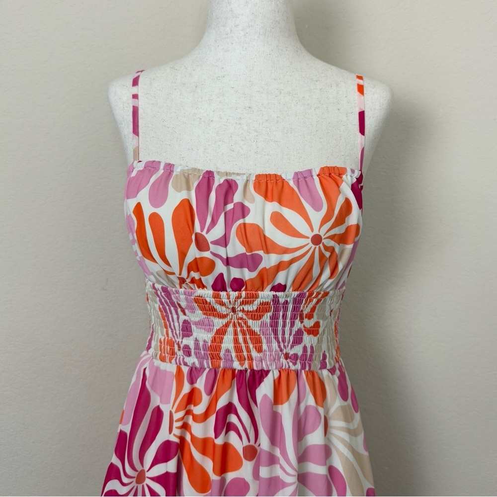 Hutch Fit and‎ Flare Sleeveless Floral Midi Dress - Picture 2 of 10